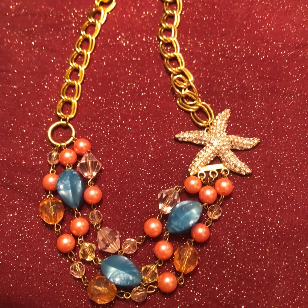 Starfish beachy/resort necklace